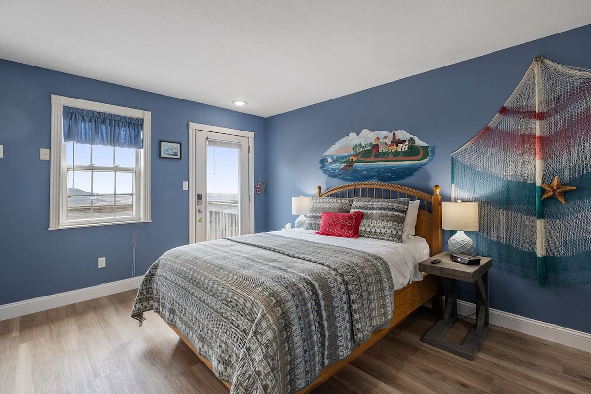 Standard Room | Desk, laptop workspace, free WiFi, bed sheets