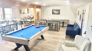 Spielezimmer