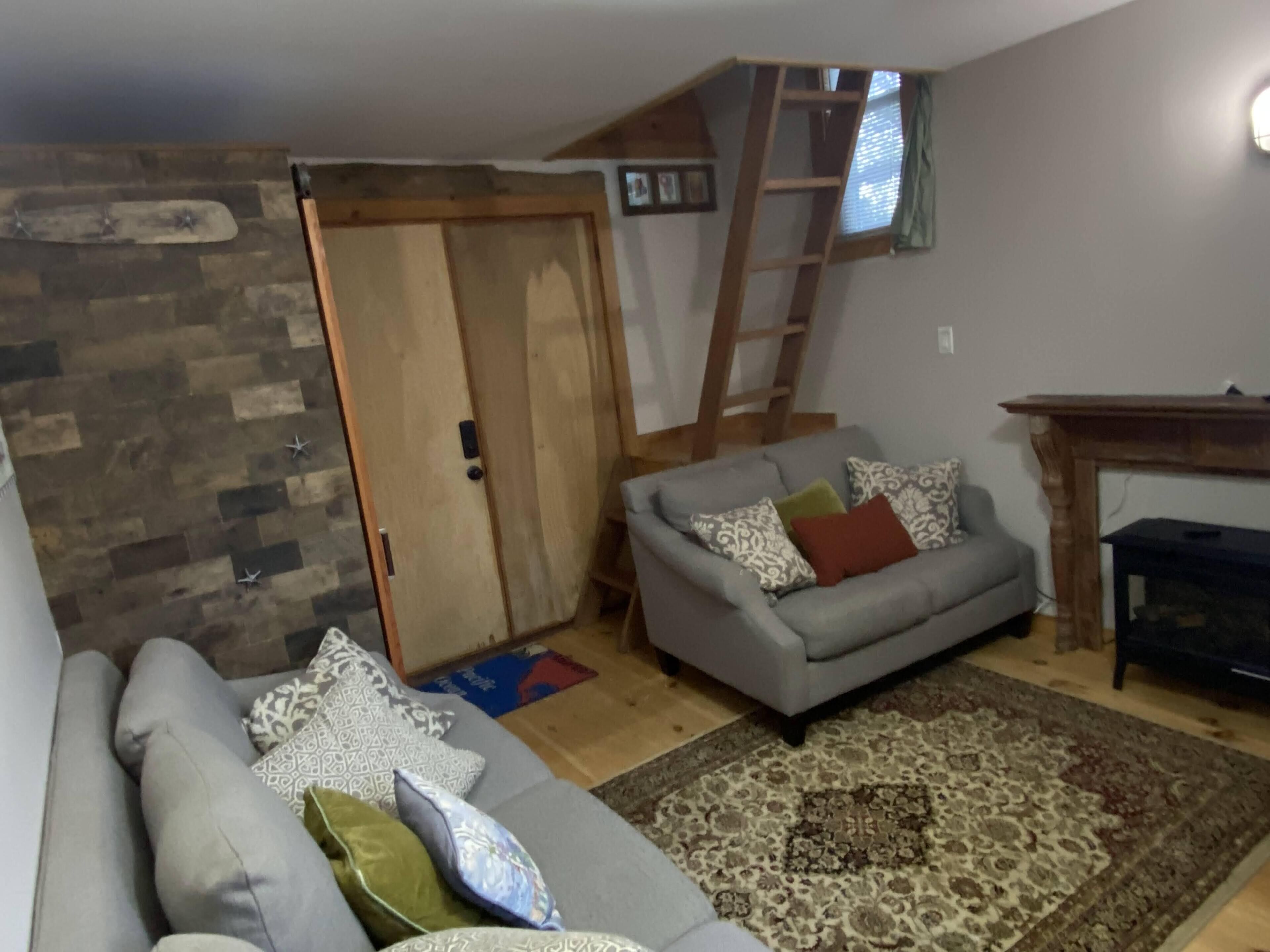 Adorable Tiny House In Picturesque Seaside Village - Bristol, RI