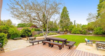 Modern home with enclosed yard, central AC & washer/dryer - near wineries