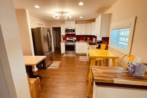 Frigorífic, microones, forn i placa de cuina