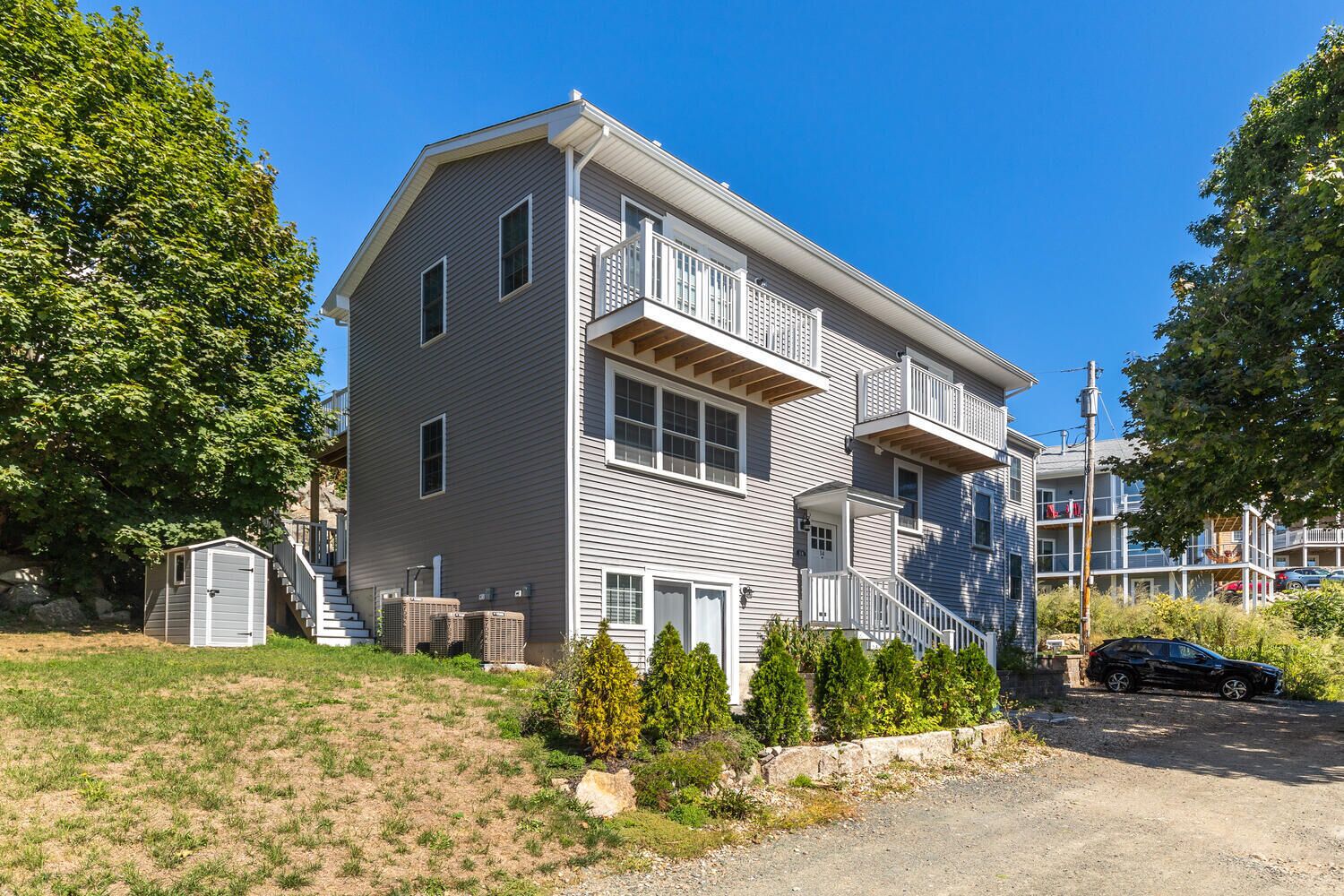 The Harborview - Luxury 2 bedroom condo in Downtown Gloucester
