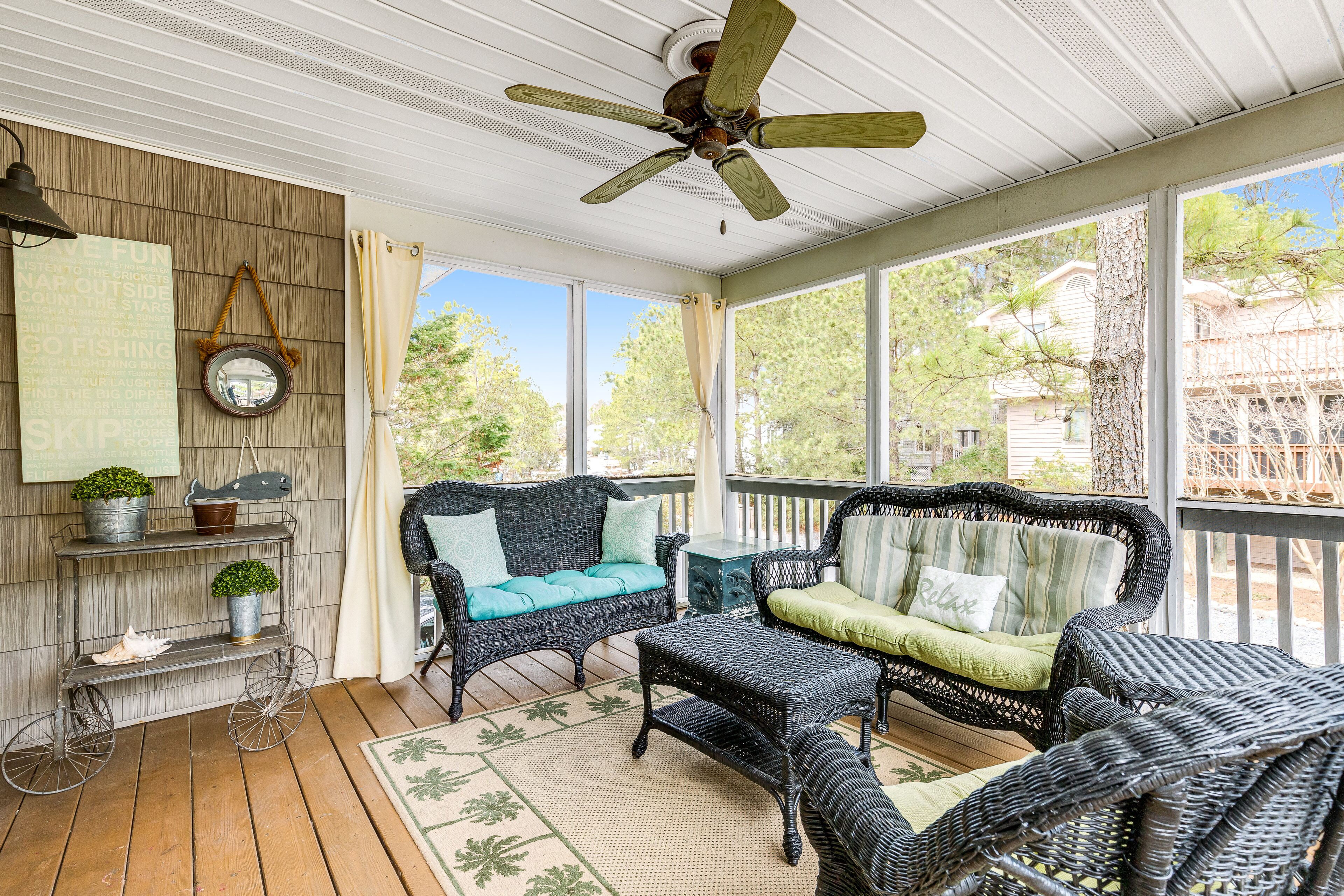 TV, fireplace, DVD player, books