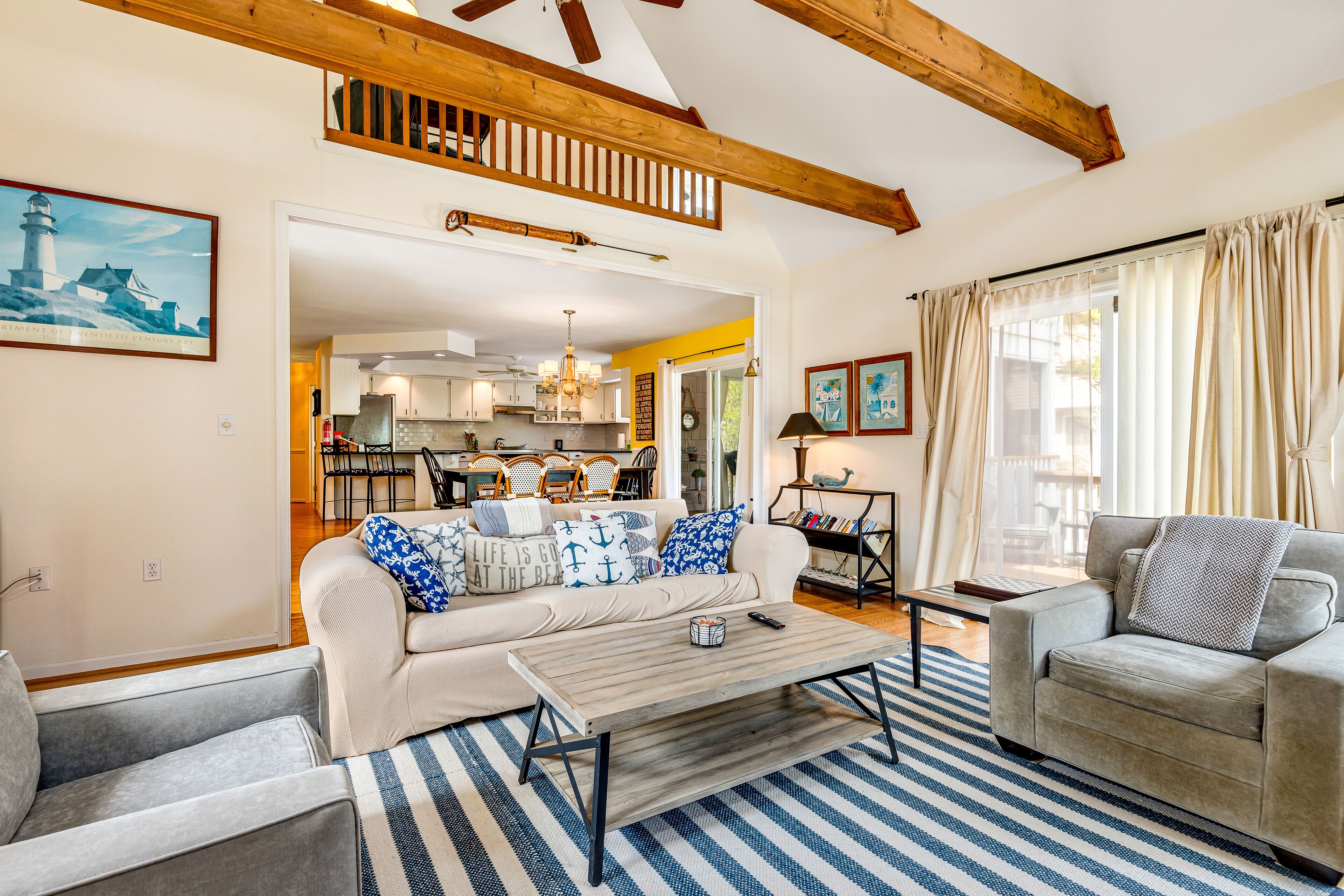 電視、DVD 播放機、書籍