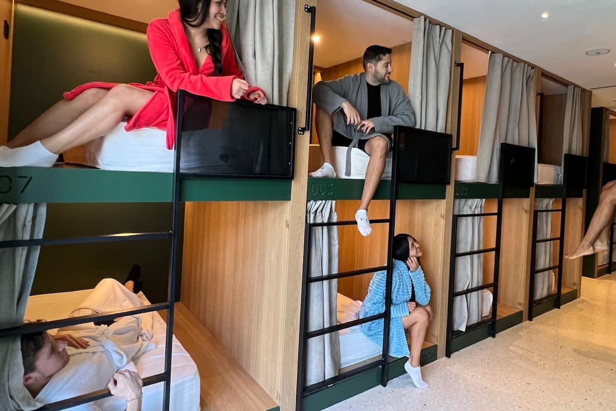 Soundproofing, free WiFi, bed sheets