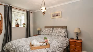 Cottage | Interior