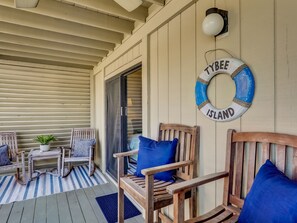 Terrace/patio - Ocean Views with Easy access to pools and beach (Tybee Island)
