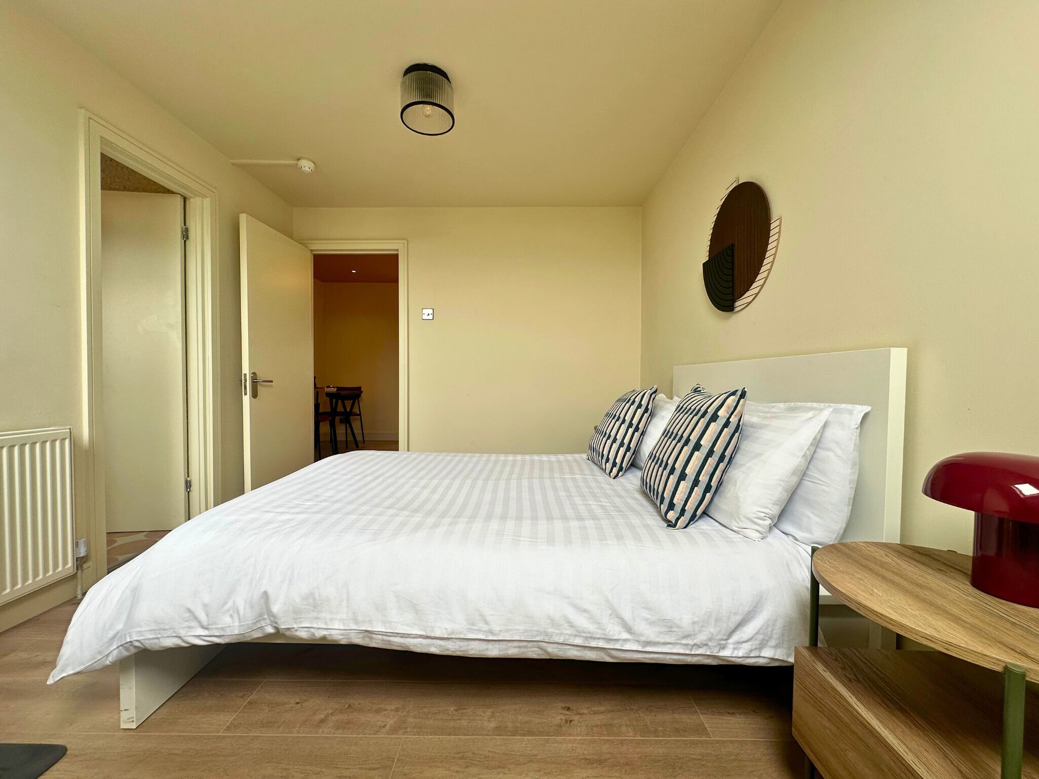 1 bedroom, desk, free WiFi, bed sheets