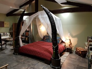 Chambre Deluxe | Literie de qualité supérieure, matelas mémoire de forme, Wi-Fi gratuit