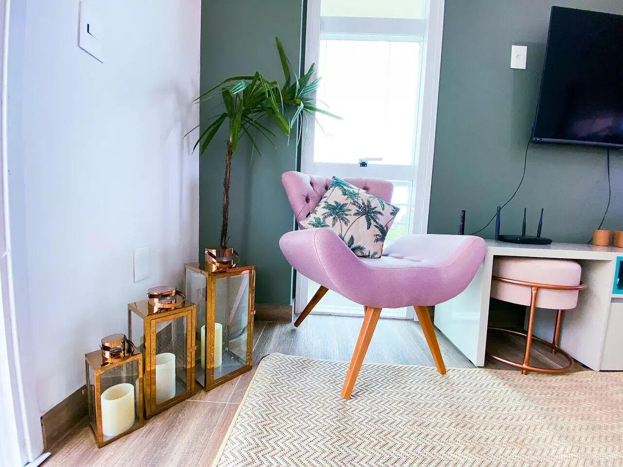 Apartamento conforto | Área de estar | TV