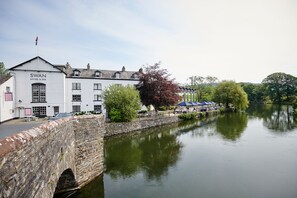 Front of property - The Swan Hotel and Spa (Ulverston)