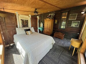 4 bedrooms, desk, free WiFi, bed sheets - Outdoor adventures (Quapaw)