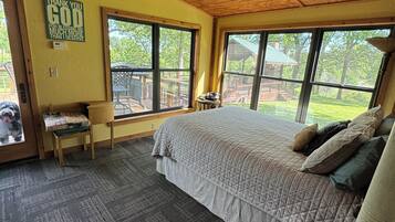 4 chambres, bureau, accès au Wi-Fi (inclus), literie fournie