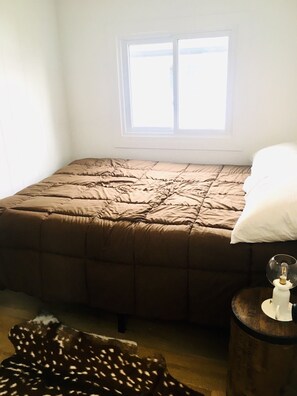 4 室のベッドルーム、WiFi (無料)