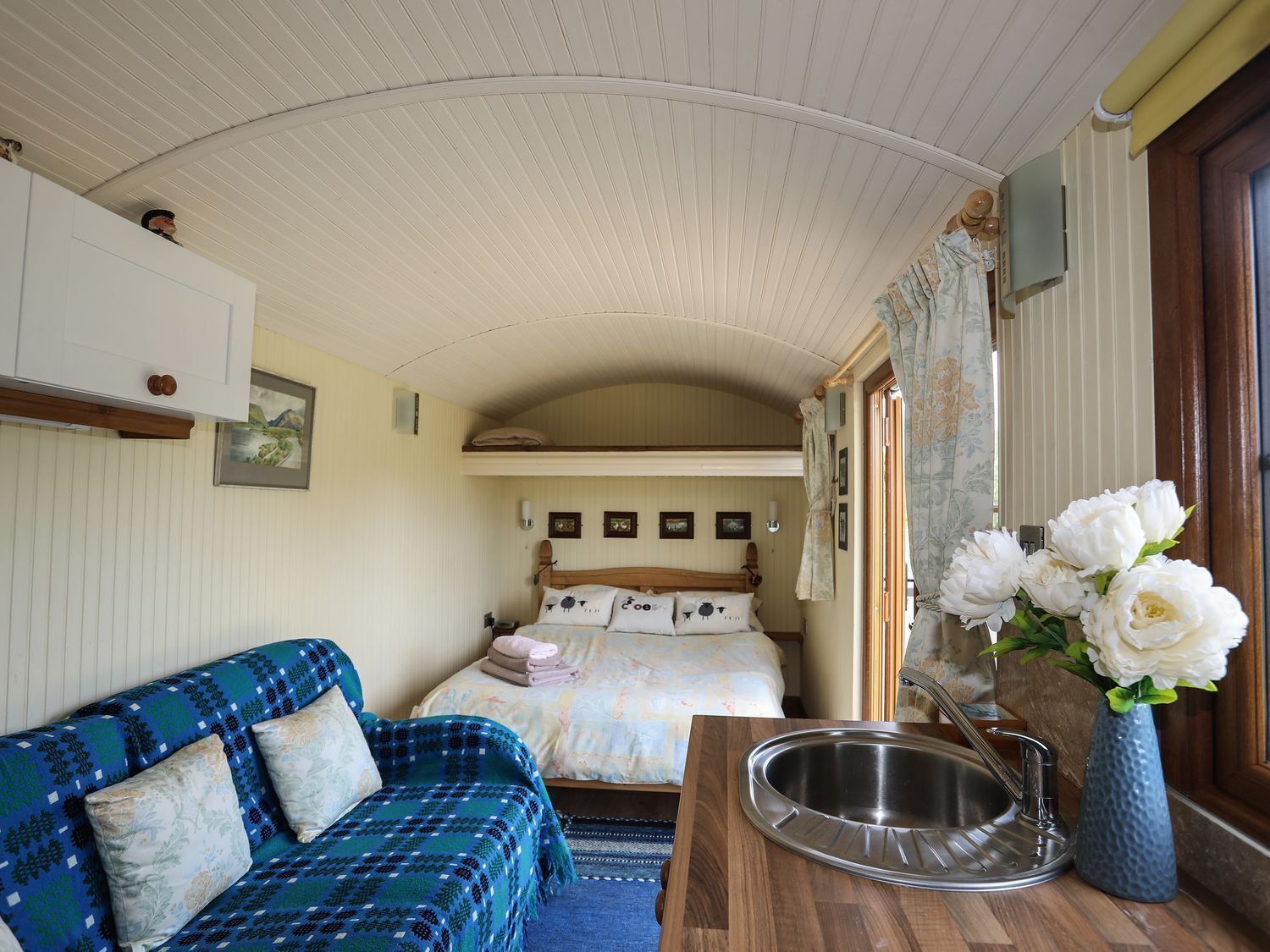 Cottage | 1 bedroom, individually decorated, individually furnished, free WiFi