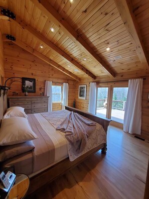 3 bedrooms, iron/ironing board, free WiFi, bed sheets - Stunning custom log home with views of the Shenandoah (Madison)