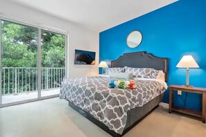 Design Apartment | Blackout drapes, iron/ironing board, free WiFi - HOMI l Little Havana Suites (Miami)
