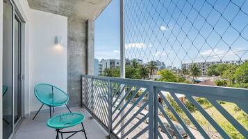 Design Studio Suite | Terrace/patio
