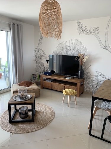 Cosy T3 100m from the beach in a recent residence.