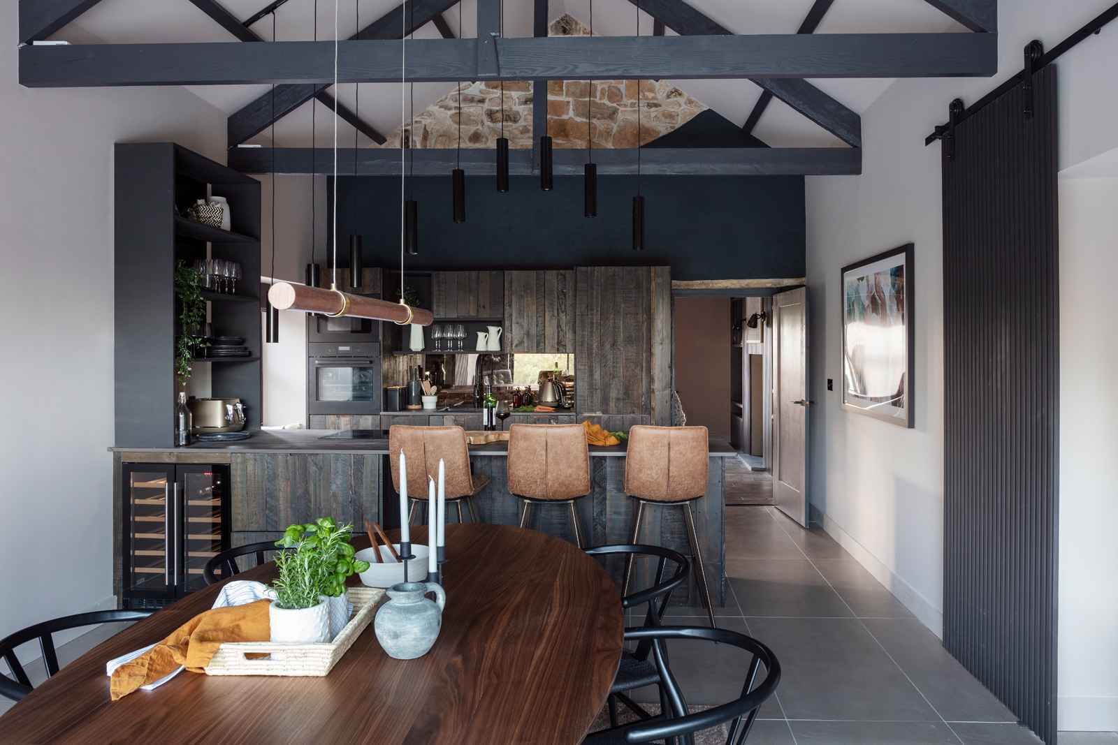 Cottage | Private kitchen | Fridge, microwave, oven, stovetop