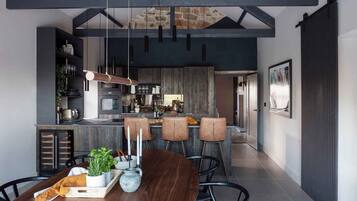 Cottage | Private kitchen | Fridge, microwave, oven, stovetop