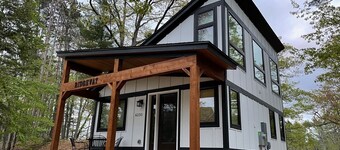 Ridge Way - Walk to Glen Arbor - Pet-Friendly - Close to Sleeping Bear Dunes