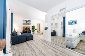 Apartemen Keluarga | Area keluarga | TV layar datar