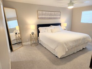 2 slaapkamers, een bureau, een strijkplank/strijkijzer, gratis wifi