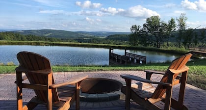 Rustic Log Cabin with Pond and Breathtaking View