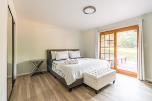 4 Schlafzimmer, Schreibtisch, Bügeleisen/Bügelbrett, kostenloses WLAN