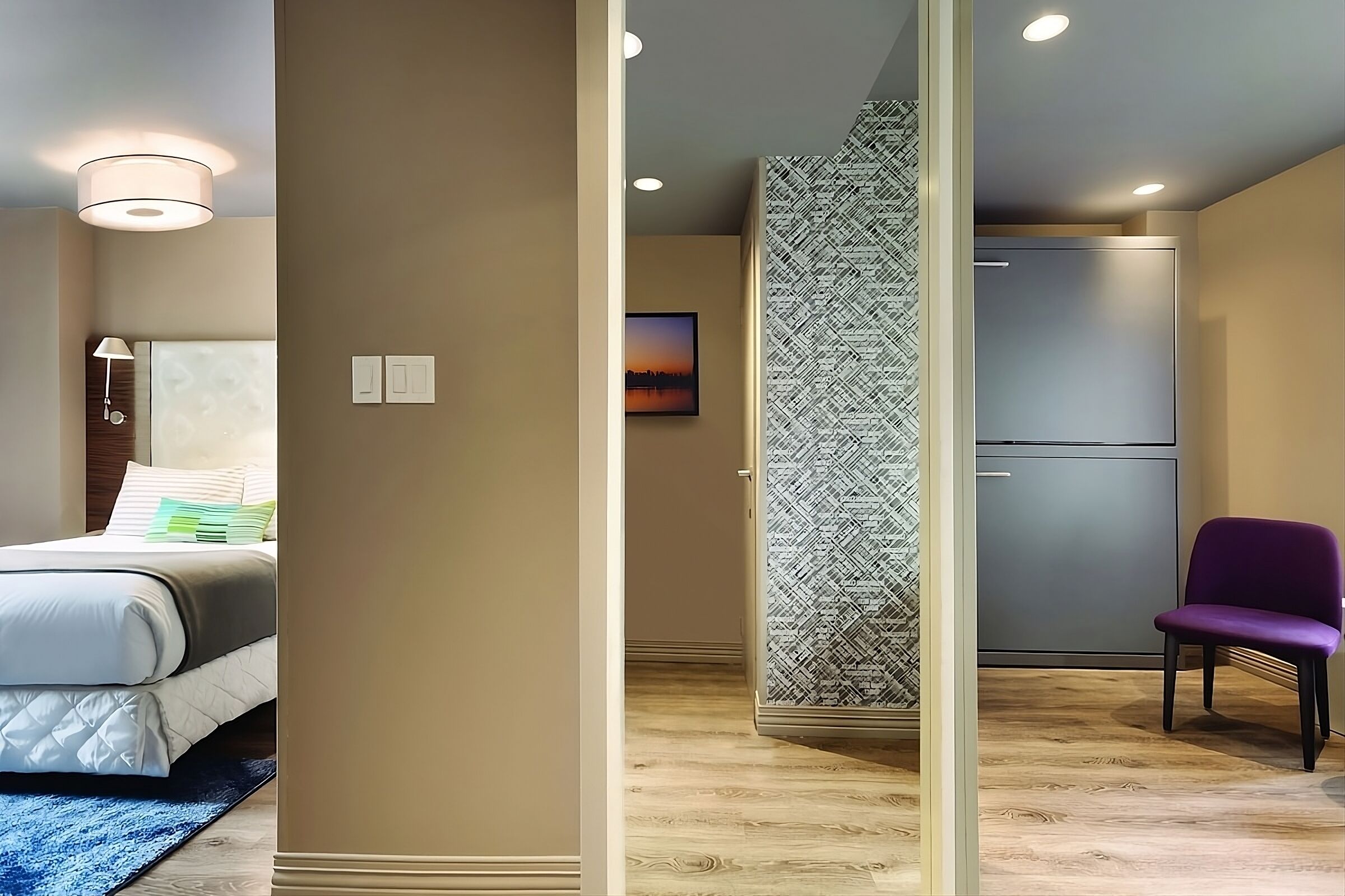 Ultimate City Escape! 3 Restful Units, On-site Dining, Walk to Times Square!