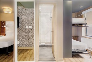 4 chambres, fer et planche à repasser, Wi-Fi gratuit, draps fournis