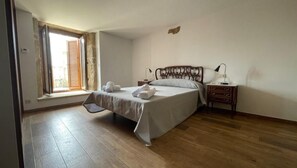 3 sovrum, strykjärn/strykbräda, resesäng och gratis wi-fi