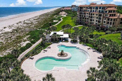 RARE Direct Oceanfront Condo with TWO private balconies within OMNI resort