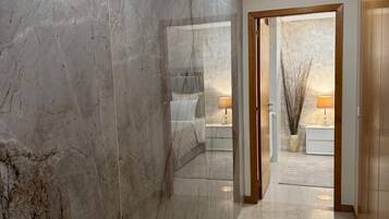 5 camere, ferro/asse da stiro, Wi-Fi, lenzuola