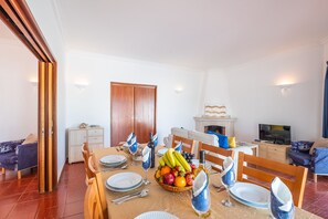 Dining - Peaceful Villa w/ Heatable Pool and BBQ (Albufeira)
