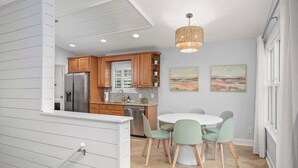 Coffee/tea maker, fridge, microwave, oven - TropiCorner - Ocean Views/Hot Tub/Steps to Beach (St. Augustine)