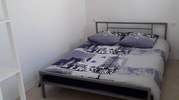 2 habitaciones, tabla de planchar con plancha y wifi gratis