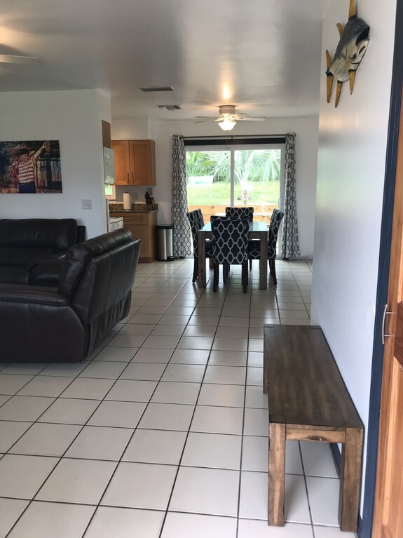 The Best Deal In Jensen Beach And Walking Distance To The Lagoon Great Location! - Jensen Beach, FL