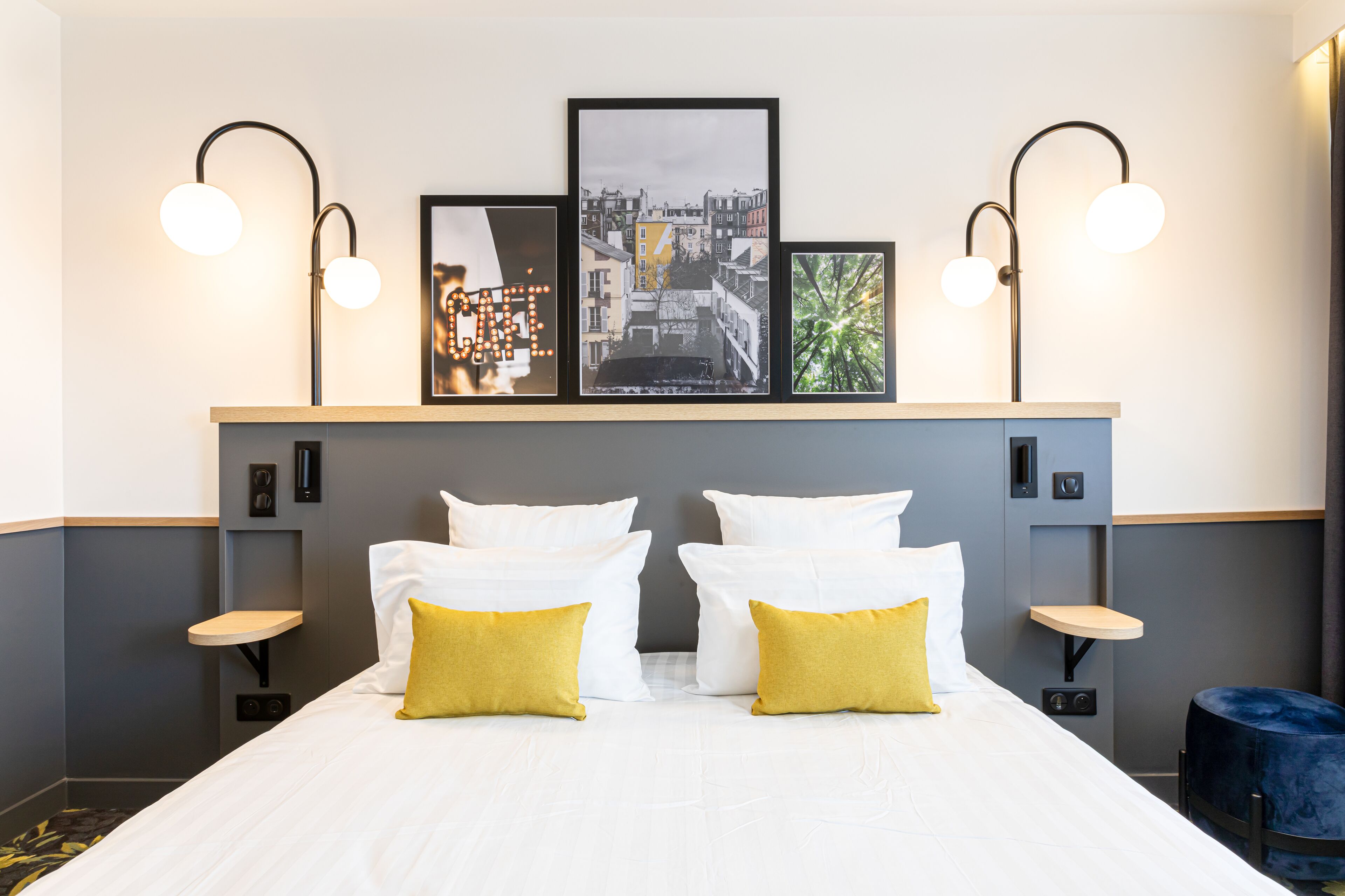 family room, 1 single bed, accessible, connecting rooms | premium bedding, in-room safe, desk, laptop workspace