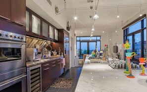 Fridge, microwave, oven, stovetop - Great Location in the Heart of Old Town Scottsdale! (Scottsdale)