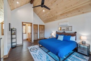 3 chambres, fer et planche à repasser, lit parapluie, Wi-Fi gratuit