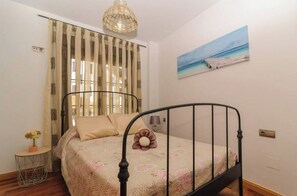 4 bedrooms, iron/ironing board, travel crib, free WiFi