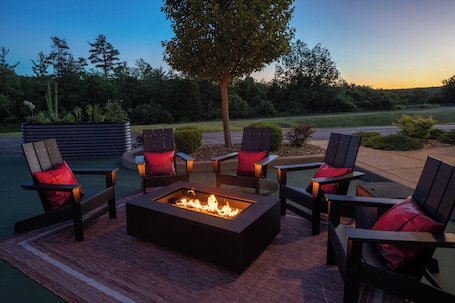 Exterior. Hotel One75