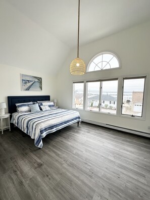 4 bedrooms, travel cot, WiFi