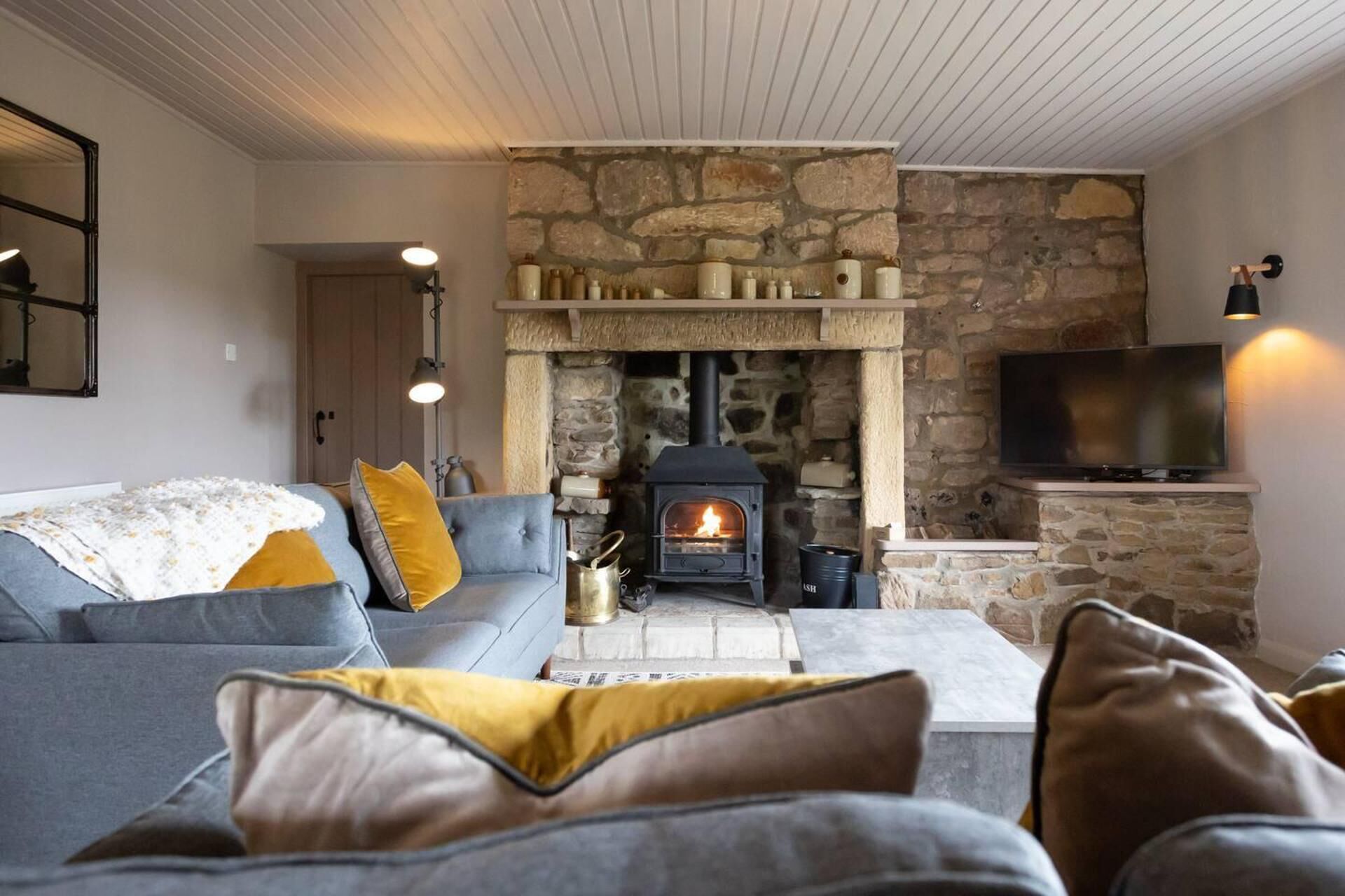 Cottage | Ruang keluarga | Perapian