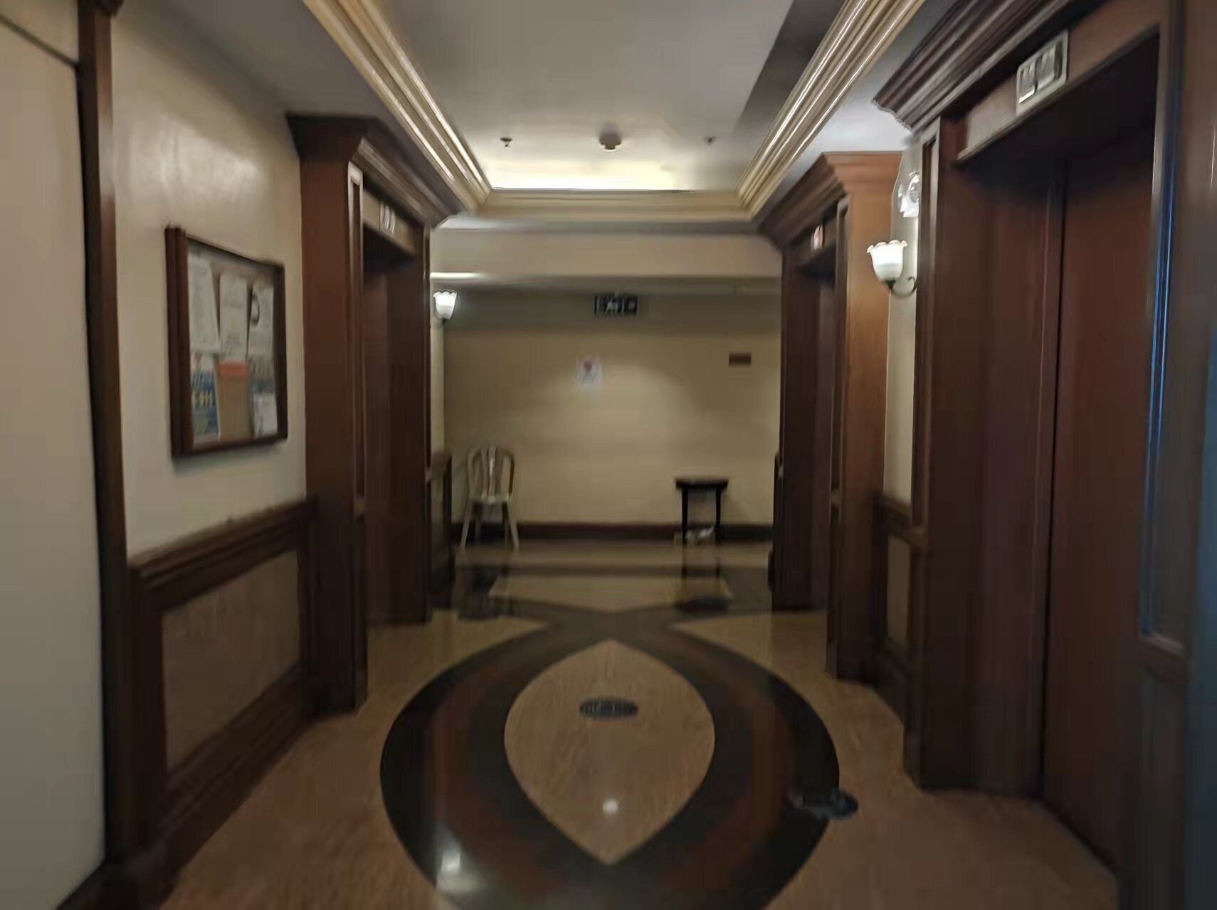 Handrails in hallways