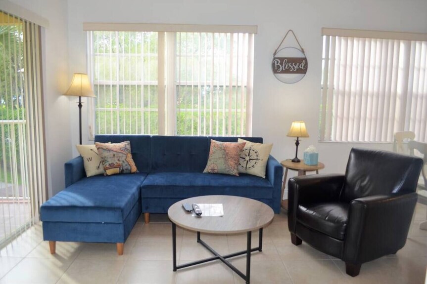300d - Boca Retreat W/ Pool, Parking, Near Evert Tennis & Shops - 보카러톤