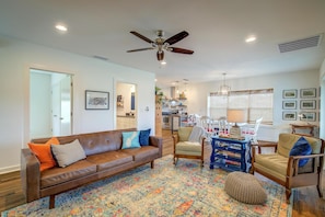 Smart TV, fireplace, DVD player, books
