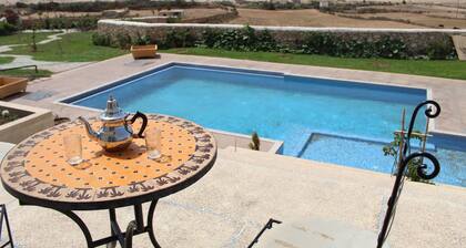 Riad / Villa Anis on the edge of the ocean, calm and serenity